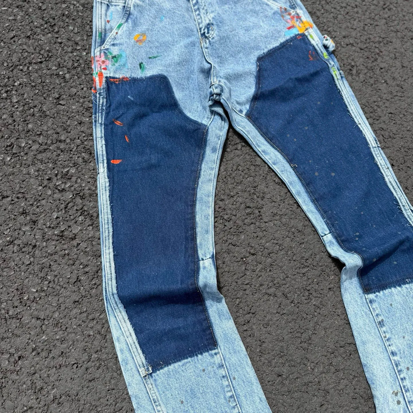#8163 P250💰 Independent GALLERY DEPT. Vintage splicing loose washed flared jeans - truly restore the ultimate texture of Vintage - original hardware accessories washed and other elevators, QR code analysis are all purchased from the original factory, high degree of restoration, you are welcome to compare the products~ - three-dimensional version loose and comfortable without picking the body shape taller and slimmer factory Seiko original factory quality control same style for men and women can be matched with couples Versatile recommendation Necessary jeans for all seasons -Size: 28 30 32 34 36